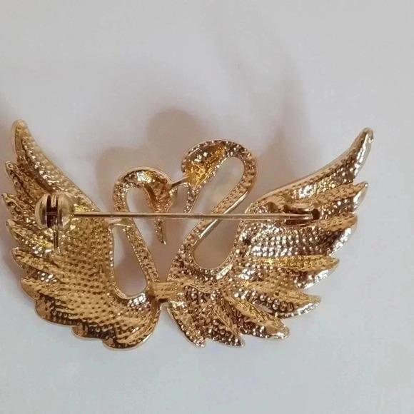 Vintage Swans Brooch Clear Rhinestones on Wings With Black Rhinestone Eyes - Picture 2 of 4